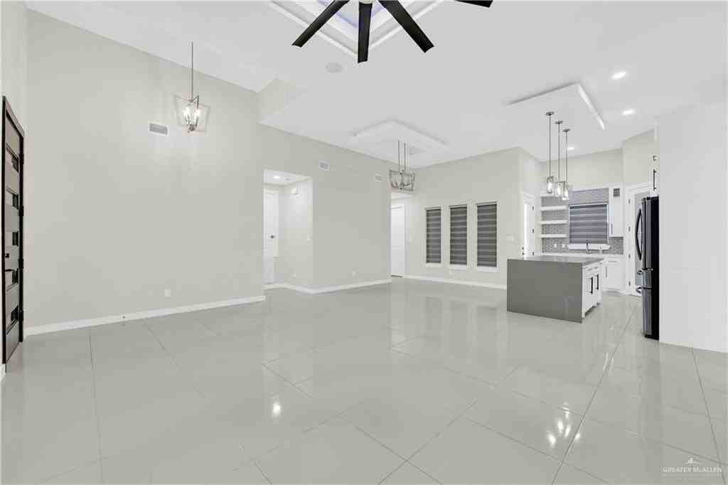 3818 Tierra Escondida - Photo 5 of 31