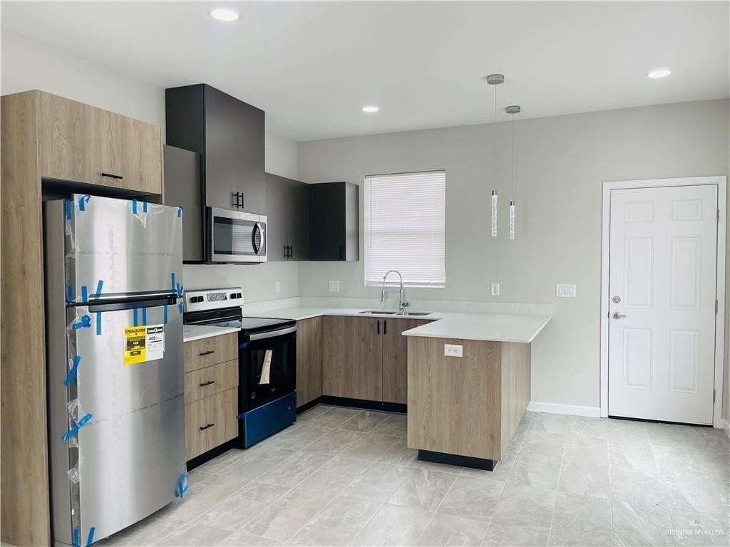 801 Sugar Garden Ave Apt 2 #2 - Photo 3 of 10