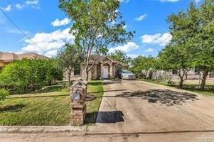 featured image of 2037 Diaz Ave