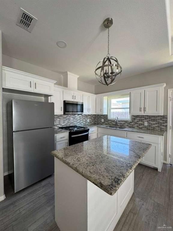 5007 N Winona Dr Apt 3 #3 - Photo 2 of 9