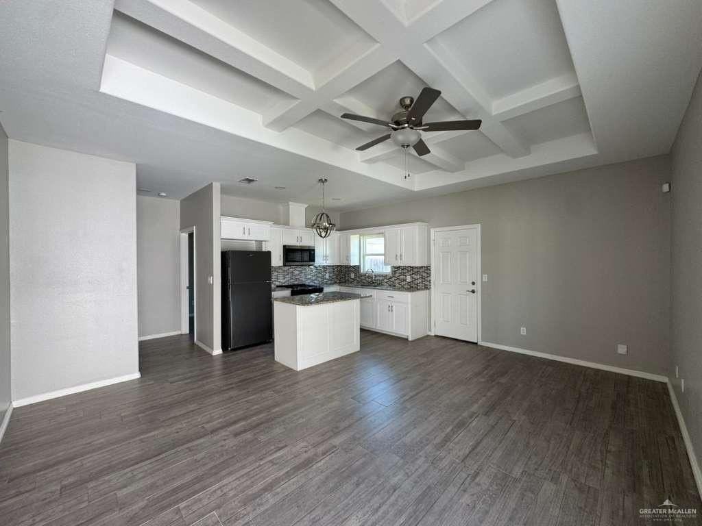 5007 N Winona Dr Apt 3 #3 - Photo 4 of 9