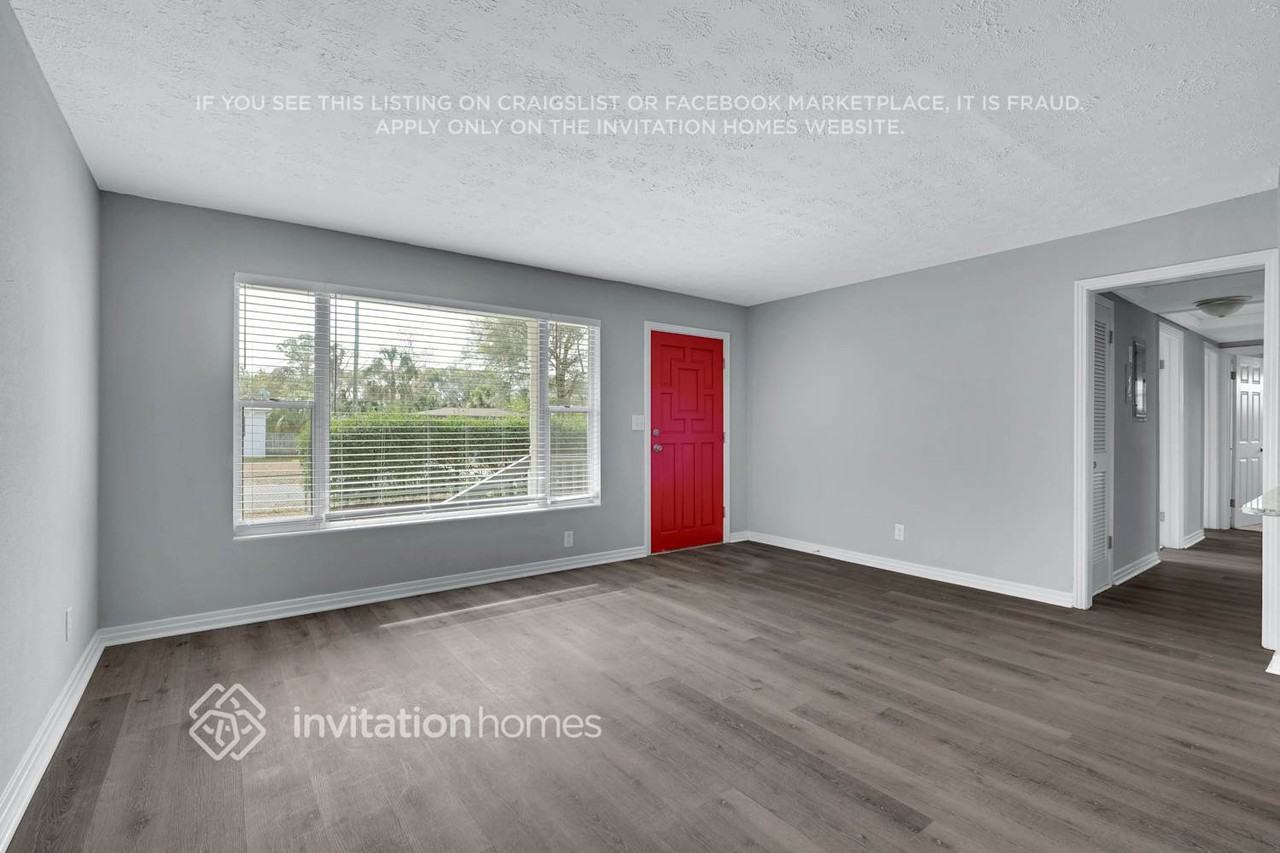 7123 Hielo Dr - Photo 3 of 26