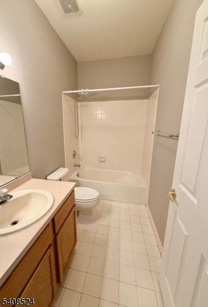 43 Windsor Dr - Photo 4 of 17