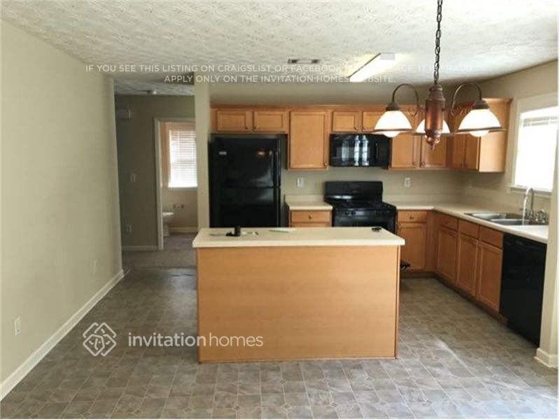 2257 Pierce Way - Photo 4 of 11