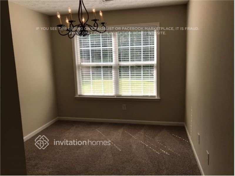 2257 Pierce Way - Photo 5 of 11