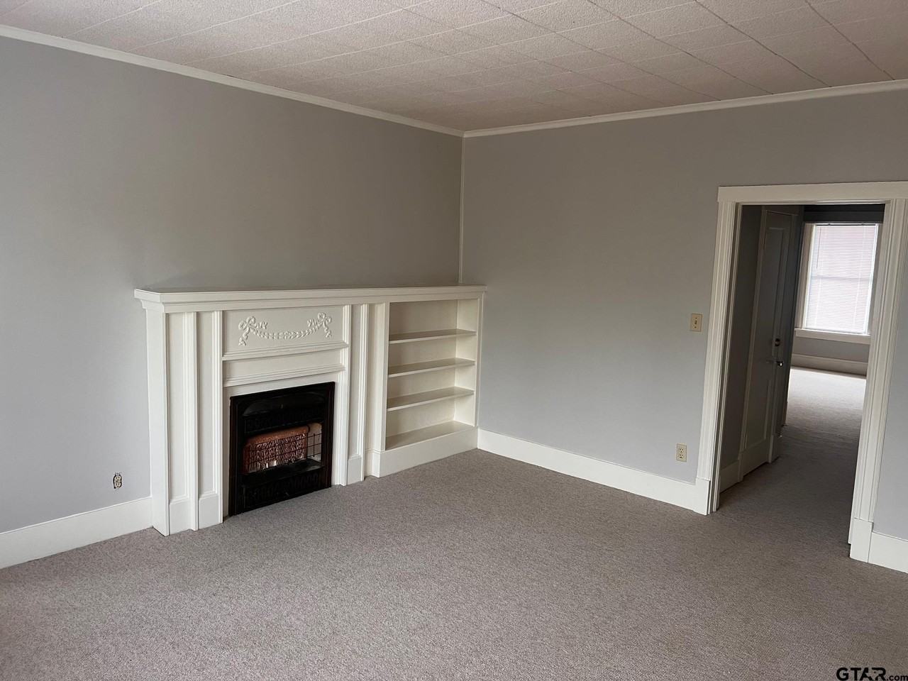 111 Rowland Pl Unit 4 - Photo 6 of 17