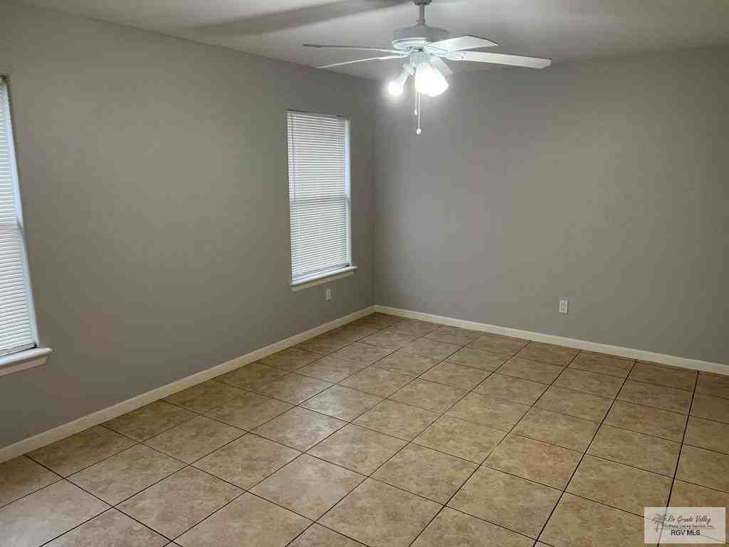 3299 Ticonderoga Dr - Photo 7 of 9