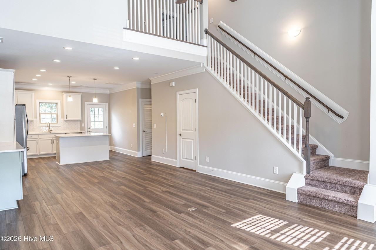 152 Lark Drive - Photo 4 of 23