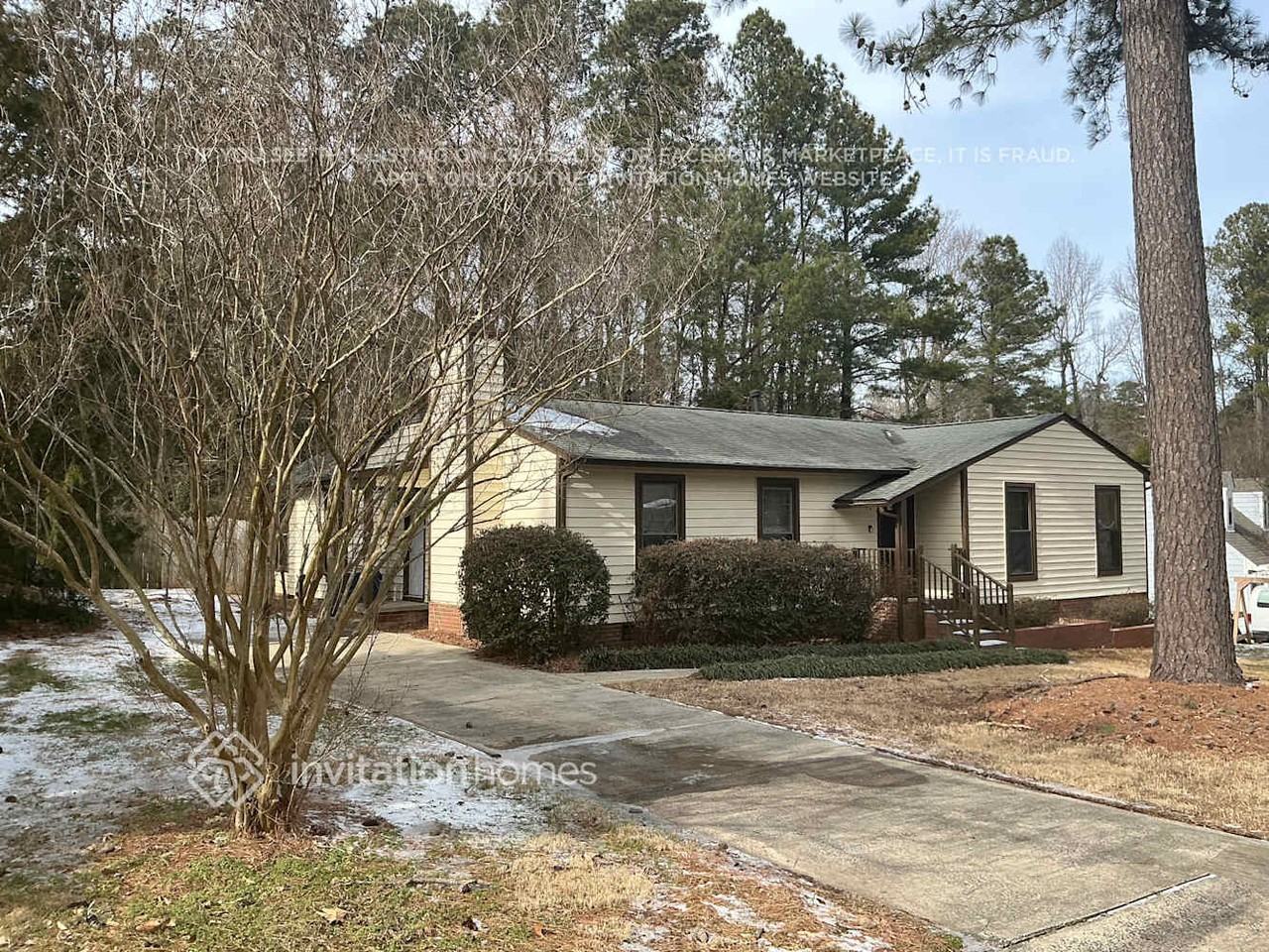 3318 Courtland Dr - Photo 2 of 12