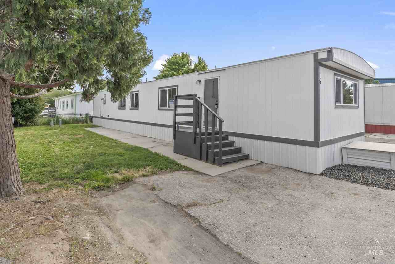 8417 W Fairview Ave Trlr 4 #4 - Photo 2 of 15