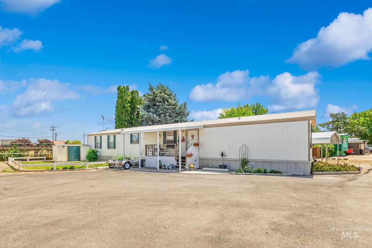 1401 N Midland Blvd - Photo 2 of 19