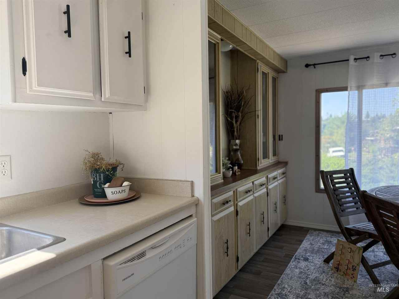 605 N Almon St Spc 44 #44 - Photo 3 of 34