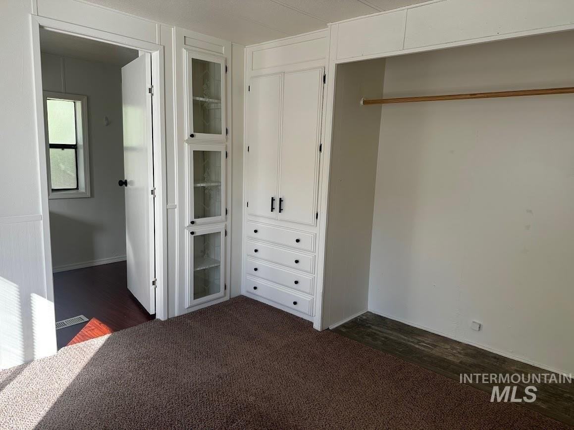 540 N Meadowland Cir - Photo 3 of 8