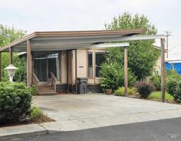 featured image of 2015 6th Ave Spc 14 #14