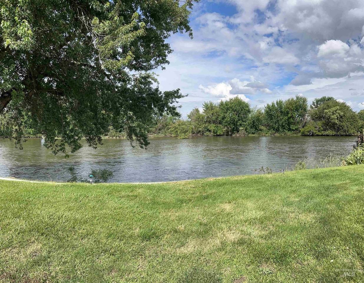 3100 Alden Rd Trlr 8 - Photo 5 of 48