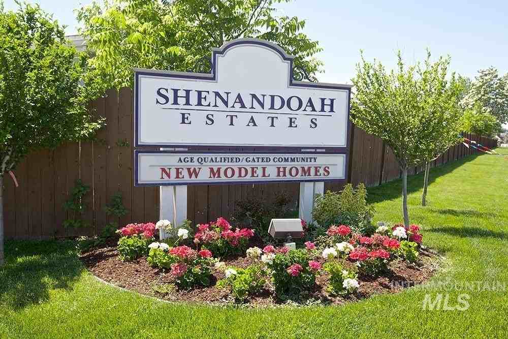 8056 W Manassas Ln - Photo 4 of 36