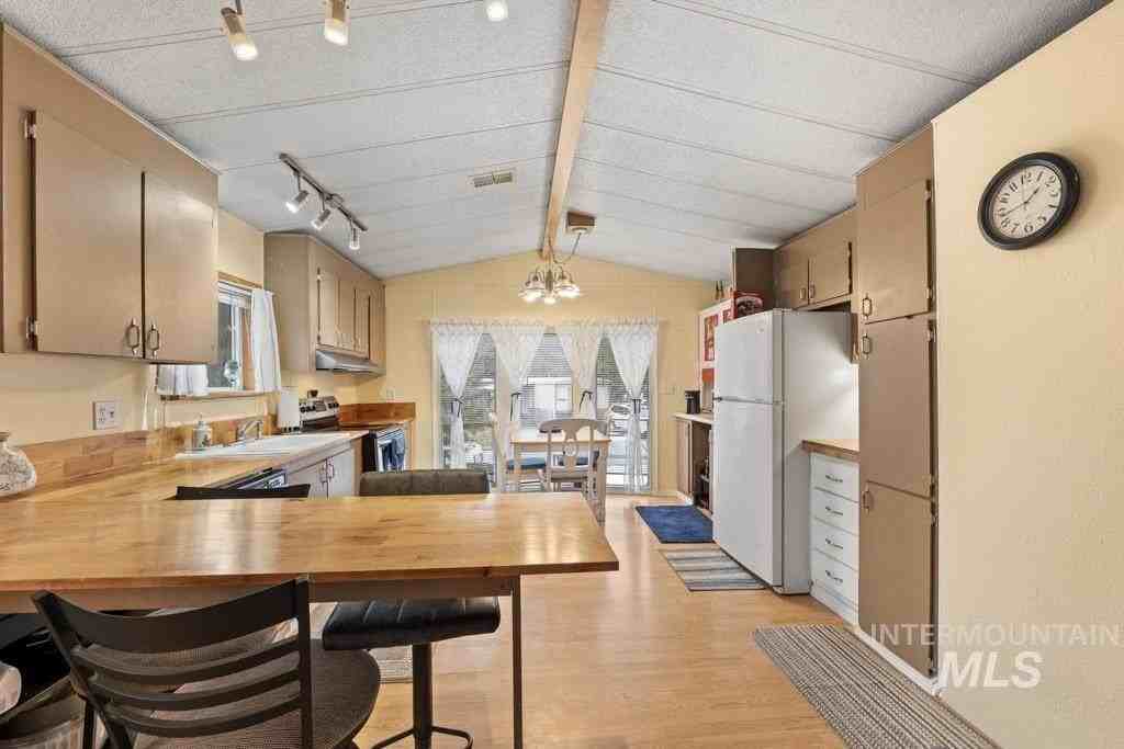 609 N Almon St Spc 2030 #2030 - Photo 6 of 27