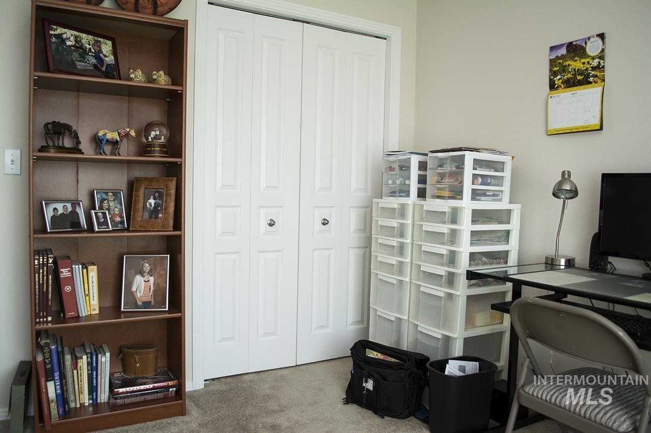 1520 Pilot St - Photo 5 of 25