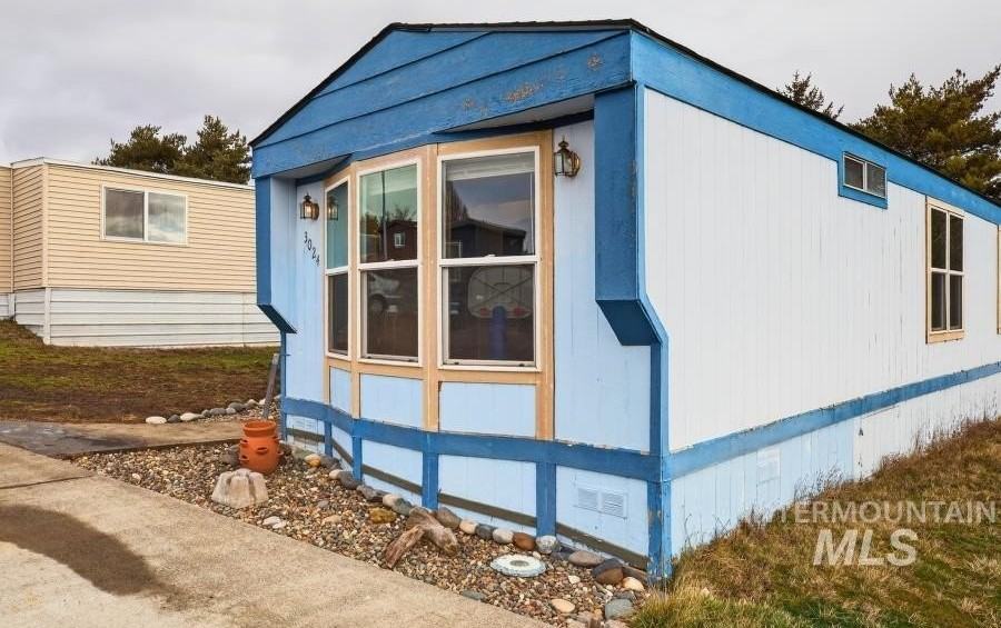 609 N Almon St - Photo 2 of 17