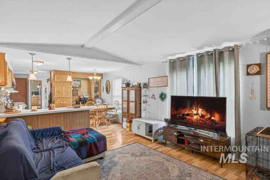 609 N Almon St - Photo 3 of 17