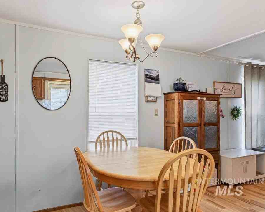 609 N Almon St - Photo 7 of 17