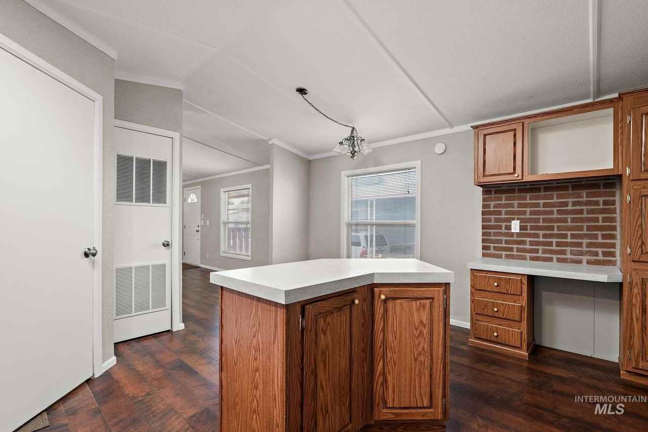 5373 N North Glen Ln - Photo 6 of 24