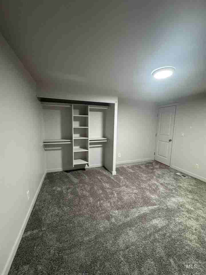 107 Lancelot Ct - Photo 5 of 22