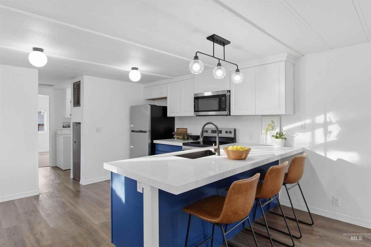 198 S Hills Road unit: 43 #43 - Photo 5 of 25