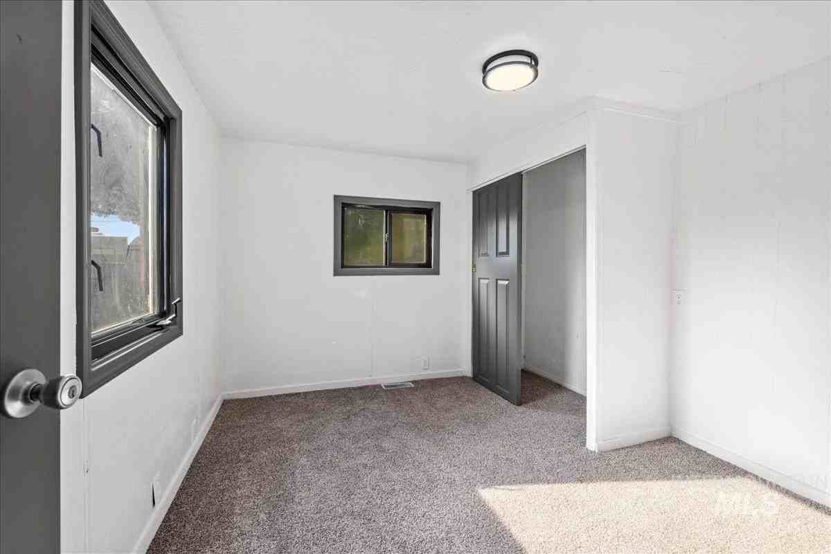 6728 W Fairview Ave #24 - Photo 3 of 17