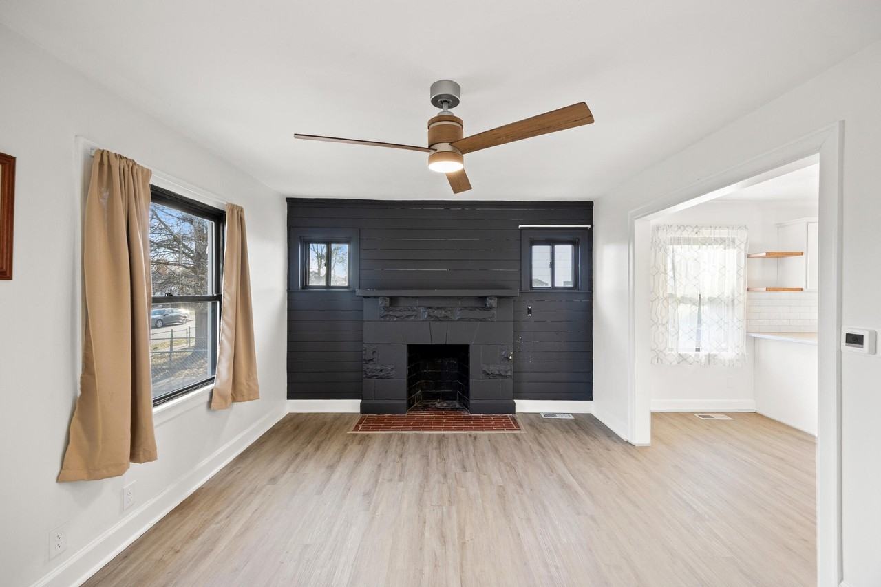 861 Meadow Ln - Photo 7 of 25