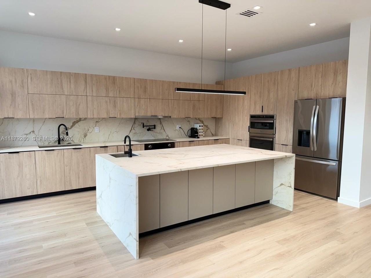 5371 Sw 32nd St #0 - Photo 6 of 28