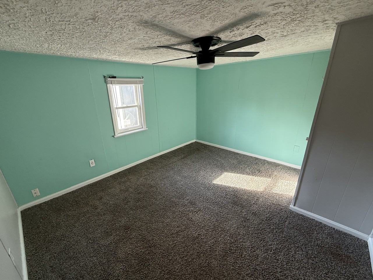 574 W High St #1 - Photo 4 of 11