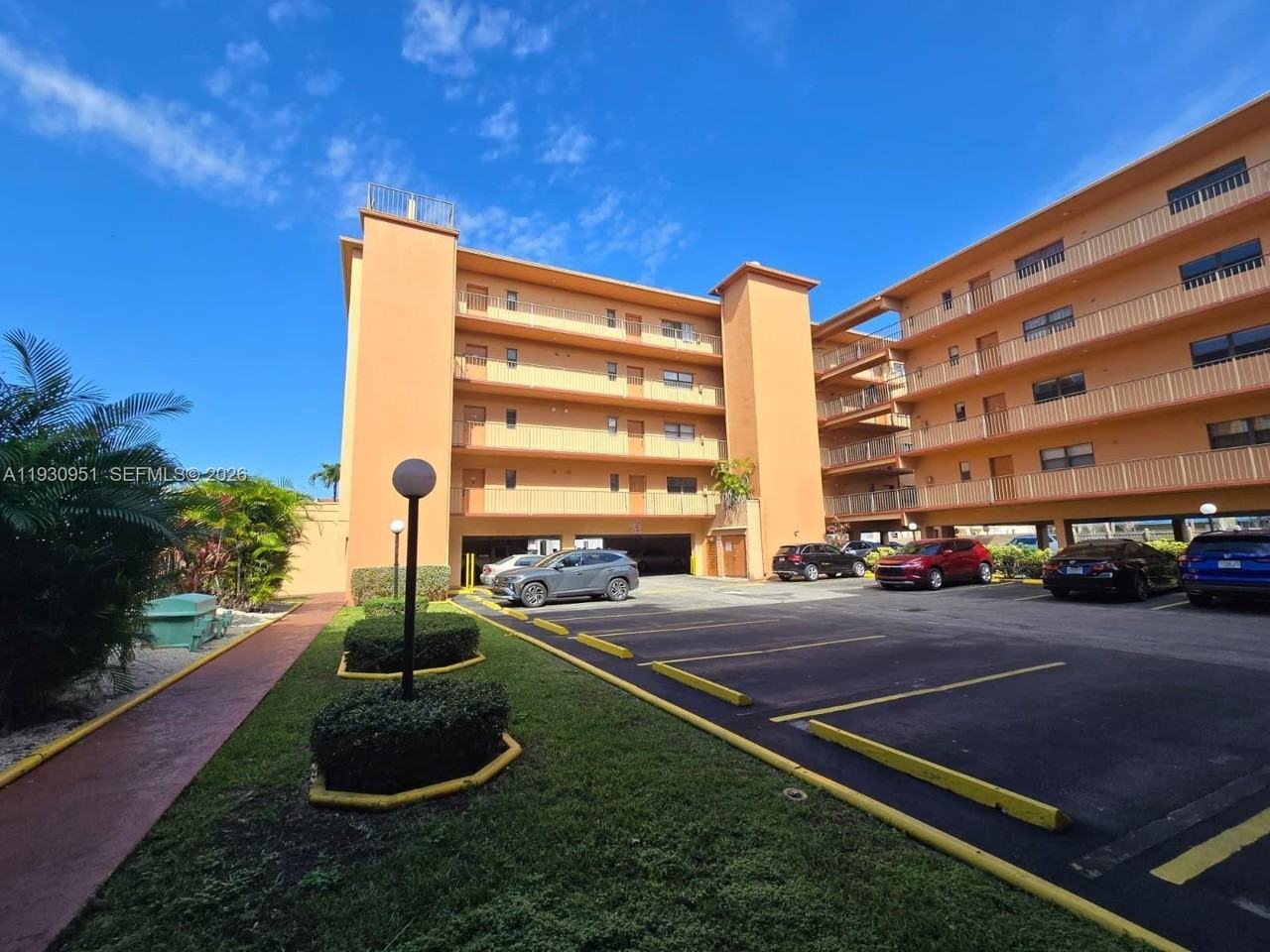 1800 W 54th St #409 - Photo 3 of 19