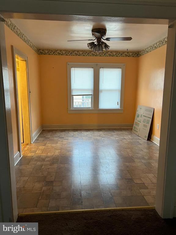 2281 W Garden Rd - Photo 2 of 7