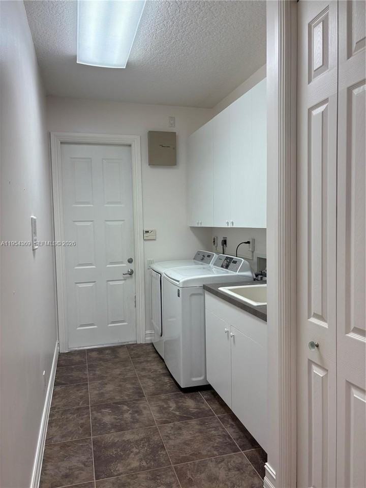 18265 Se Ridgeview Dr - Photo 4 of 12