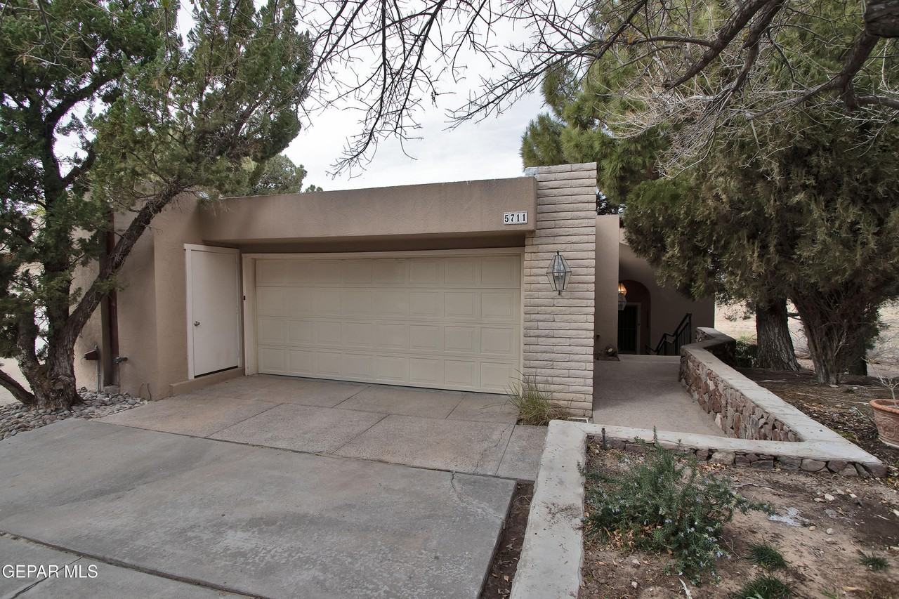 5711 Mira Grande Dr - Photo 7 of 50