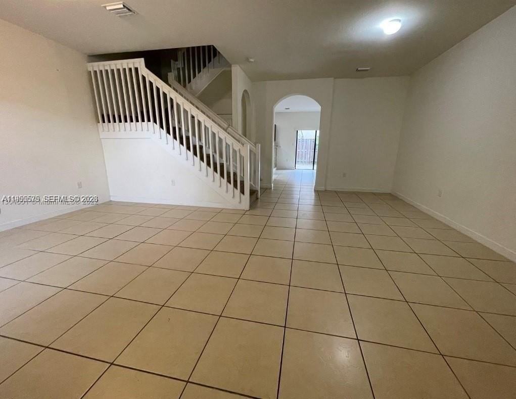 15071 Sw 116th St - Photo 3 of 31