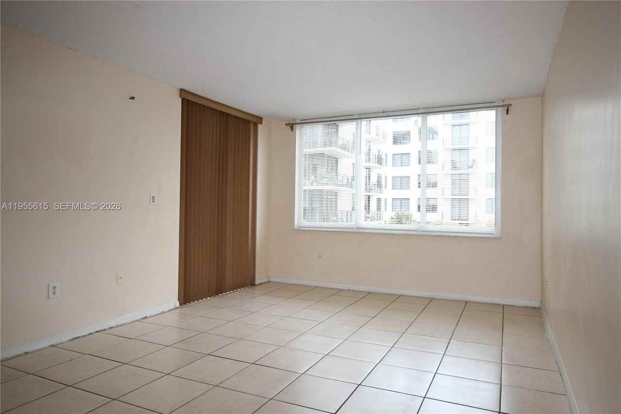 17890 W Dixie Hwy 519 Hwy #519 - Photo 2 of 37