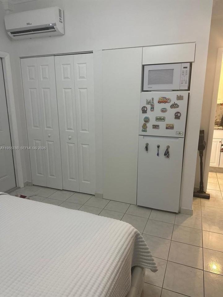 12285 Sw 10th Ter #33DI - Photo 2 of 10