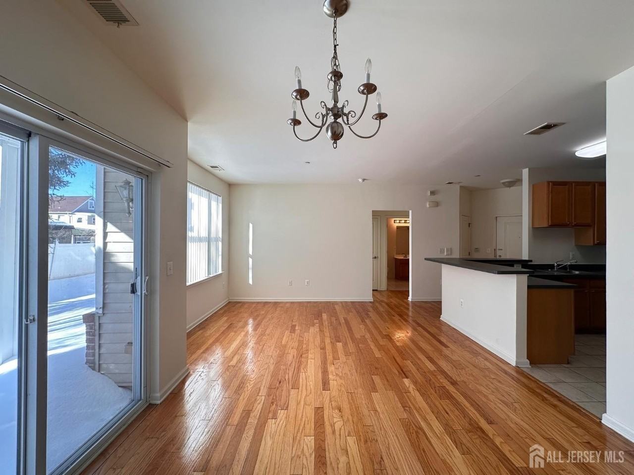 365 Lehigh Ave #109 - Photo 3 of 19