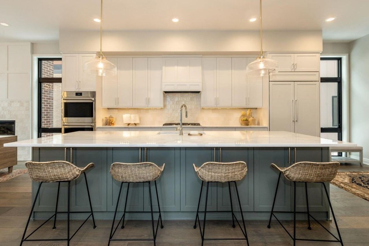 5589 N Danbury Rd - Photo 3 of 25