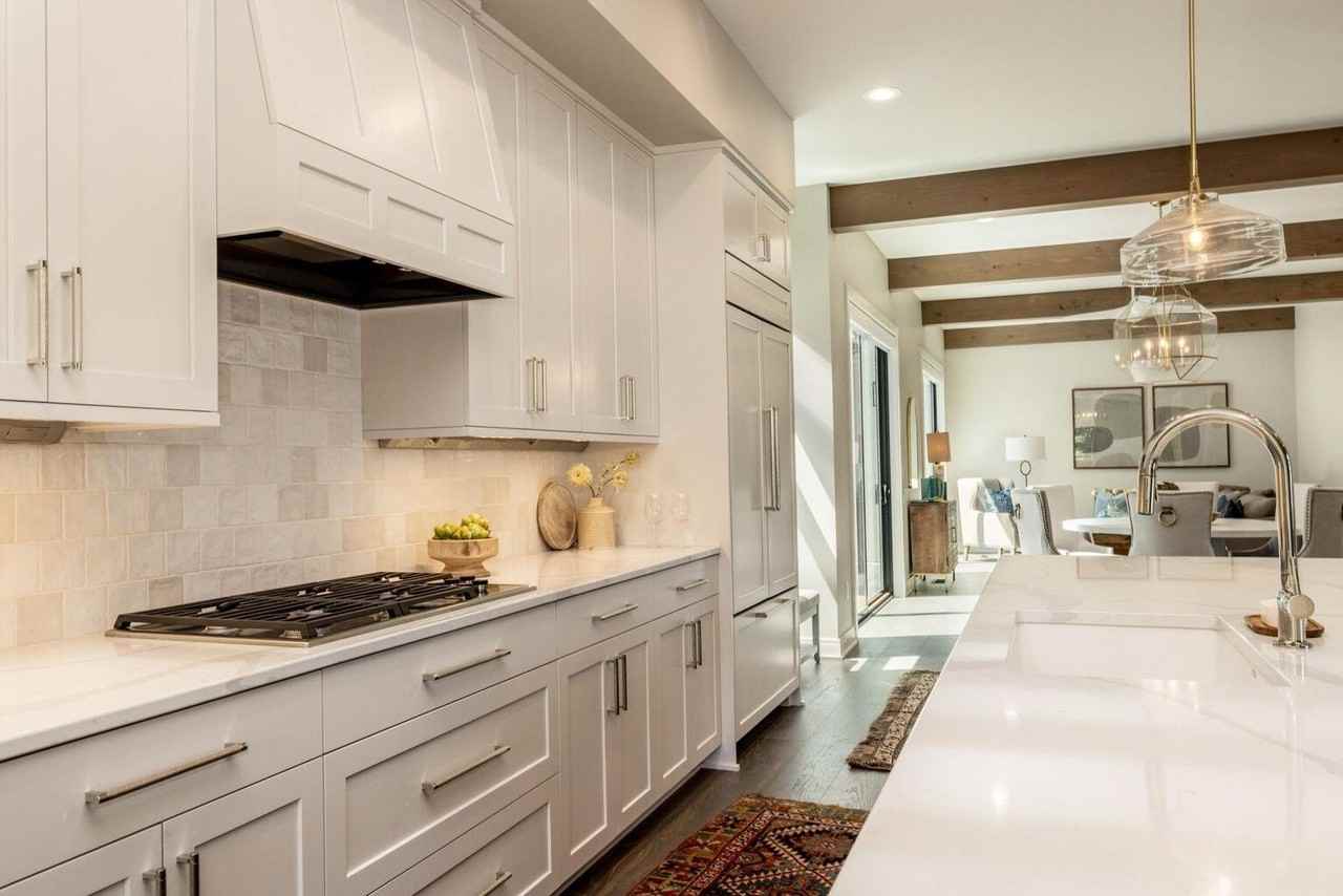 5589 N Danbury Rd - Photo 4 of 25