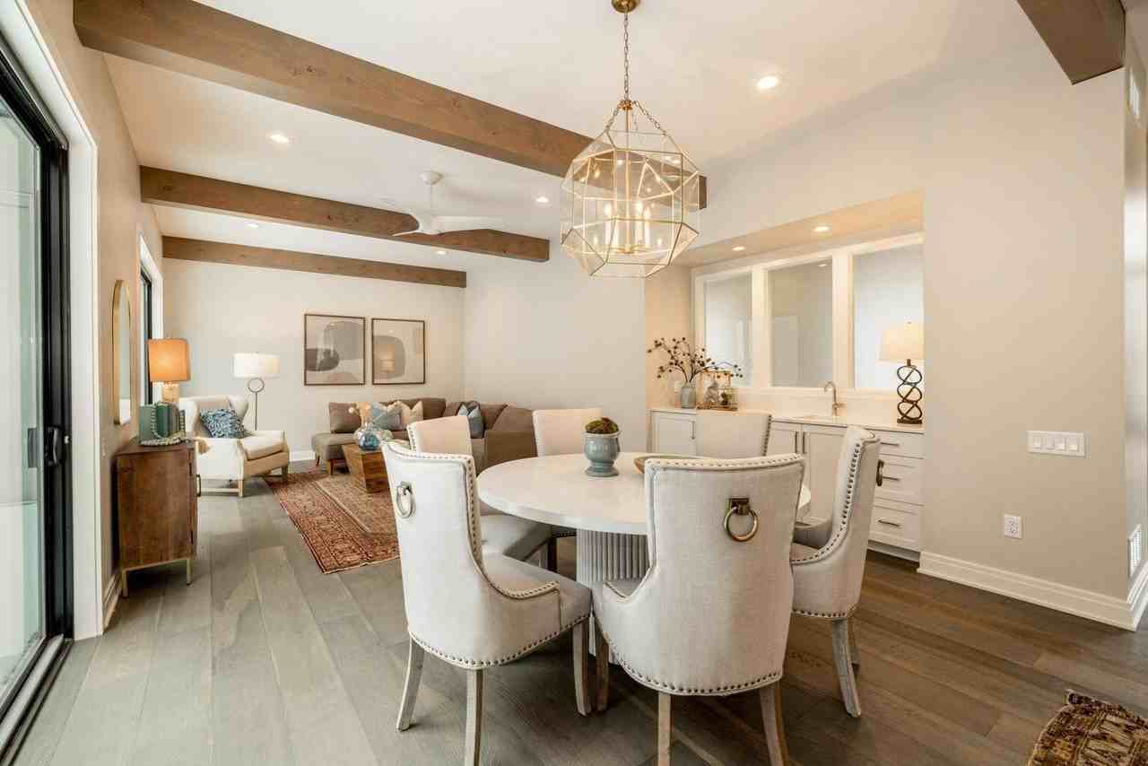 5589 N Danbury Rd - Photo 5 of 25