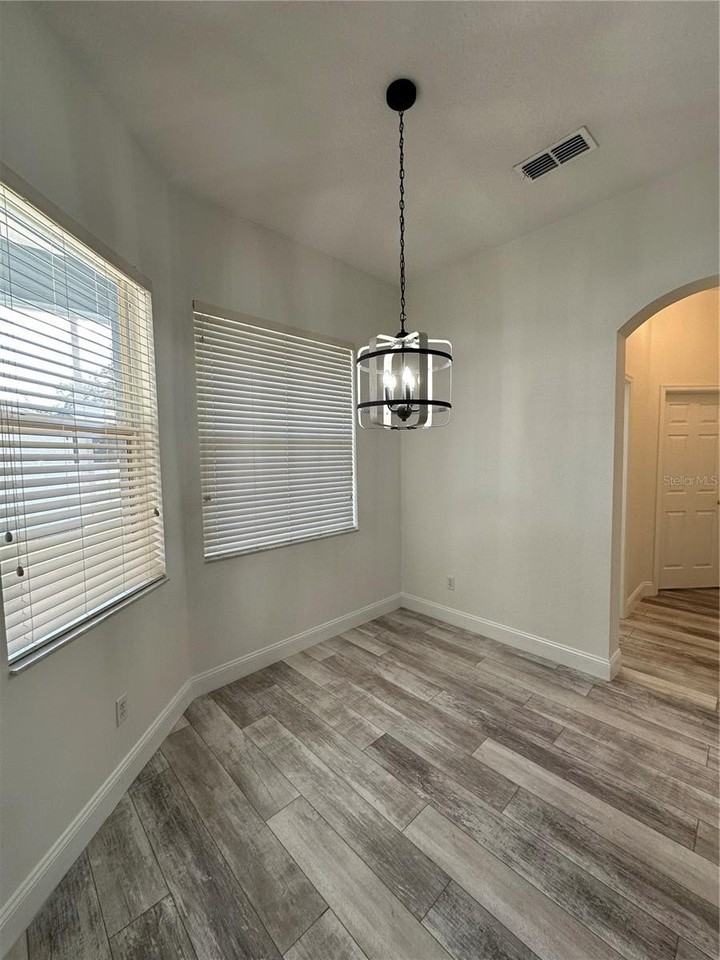 10576 Angler Ct - Photo 5 of 50