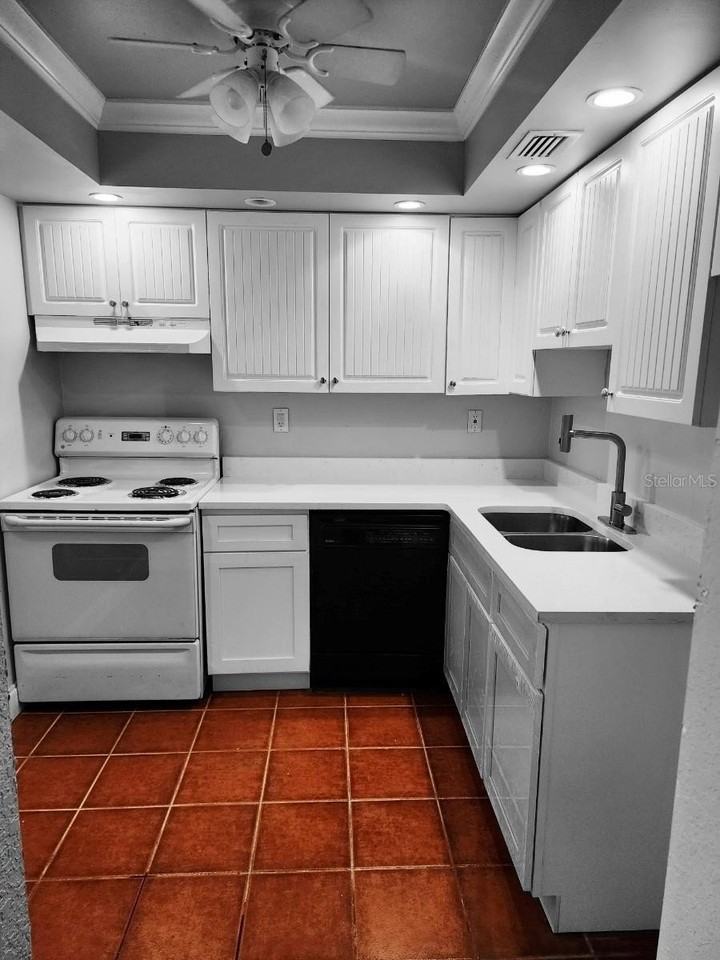 1508 Virginia Ave #105 - Photo 3 of 12