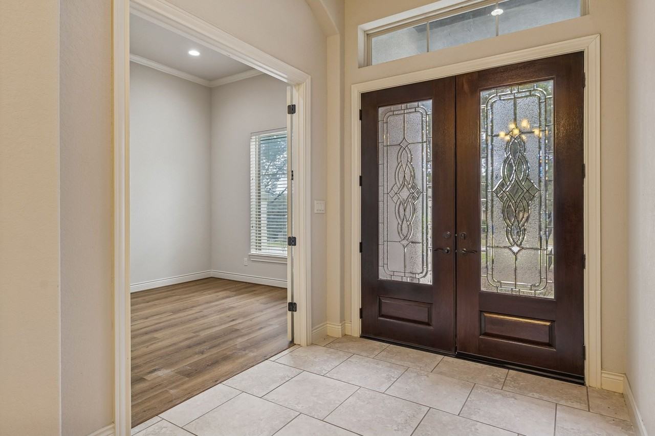 944 Wilderness Oaks - Photo 4 of 32