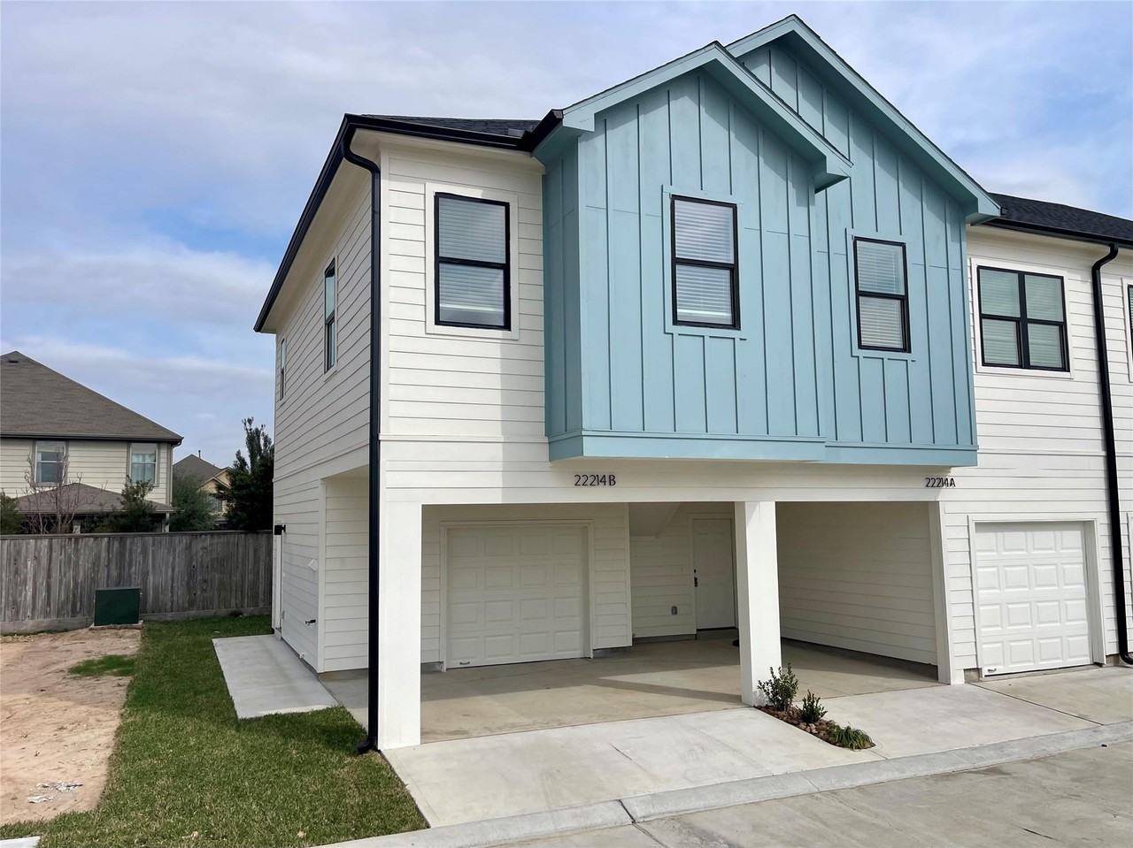 22214 Dutch Oven Dr Unit B