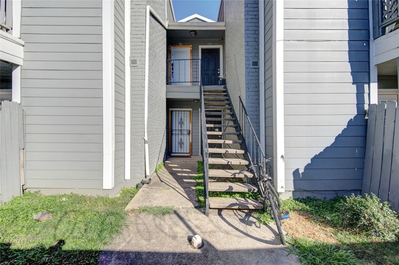 12500 Sandpiper Dr - Photo 2 of 25