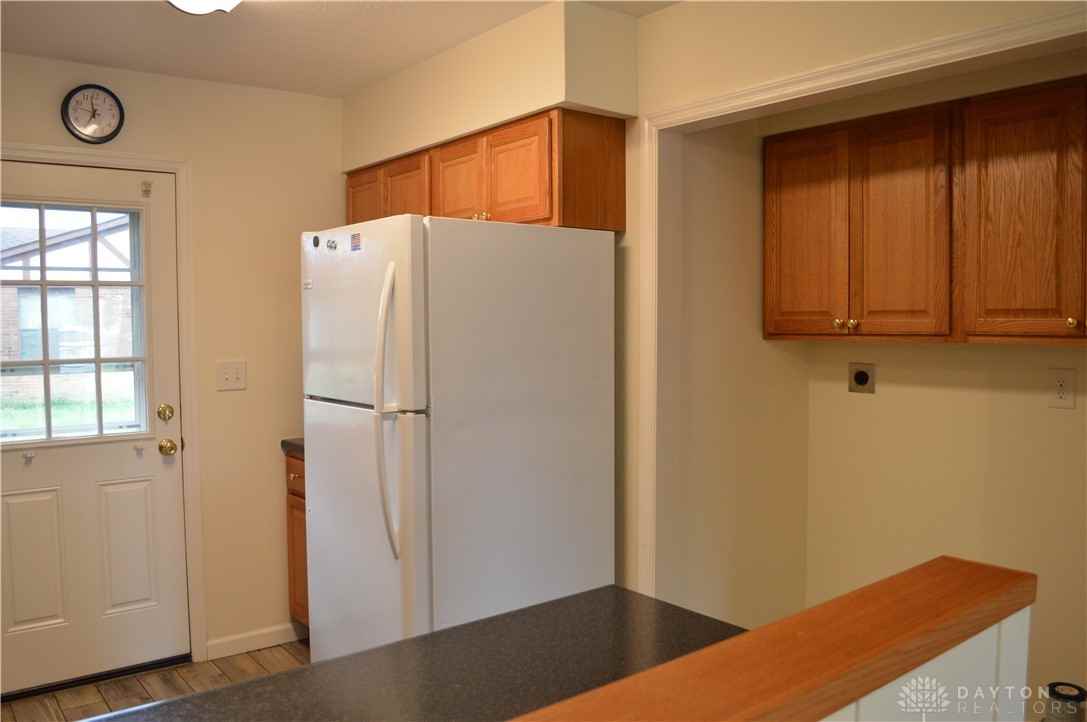 8338 Woodgrove Ct - Photo 7 of 18