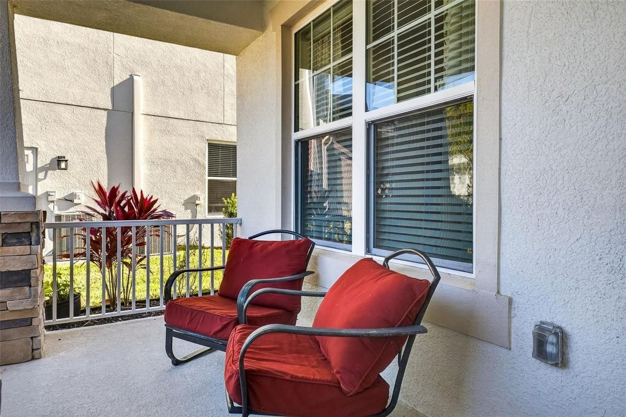 33805 Astoria Cir - Photo 5 of 50